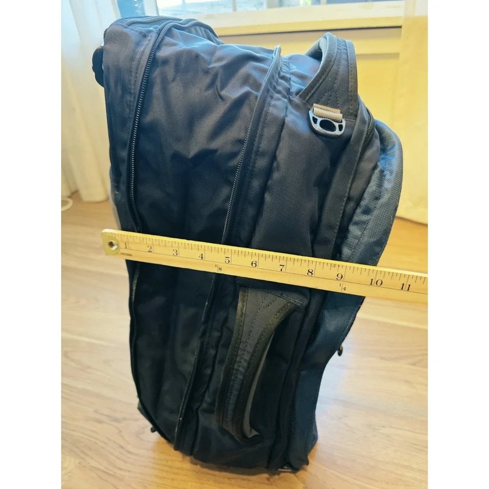 Vintage REI Hiking Backpack Padded Waist Support Expandable Blue Multi Pocket